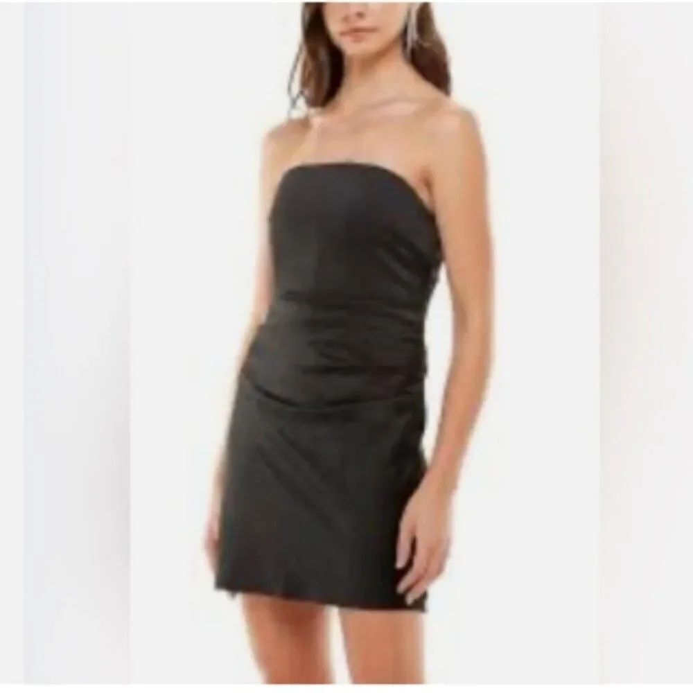 NWOT WAYF Kenny Strapless Black Mini Dress in Size M